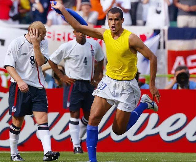 效力经历 效力经历