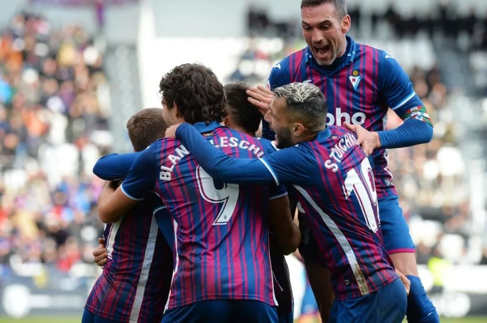 锋线补强 锋线补强